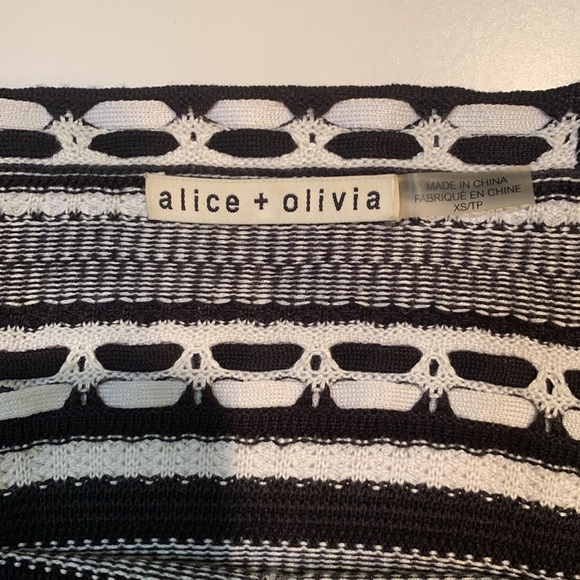 Alice + Olivia knit crop top - Picture 3 of 3
